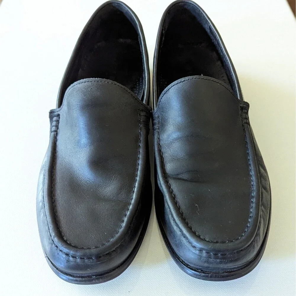 Cole Haan Mens Black Leather Loafers Dress Shoes sz 9M Skid Resistant Slip on